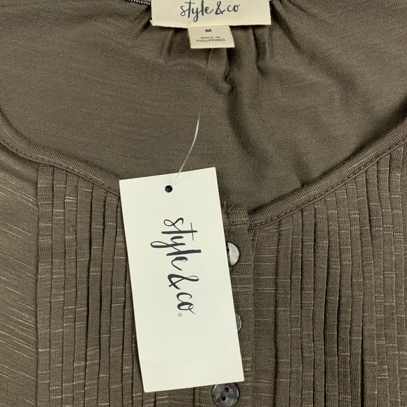 NWT Style Co Crew Neck Brown Long Sleeve Pleated Front Flowy Shirt Medium - Picture 5 of 12